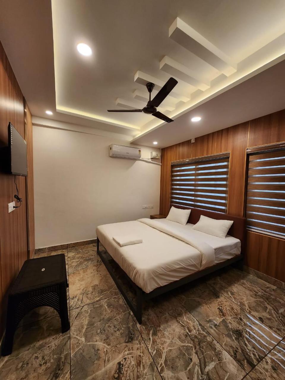 Royal View Residency Hotel Attingal Exterior photo